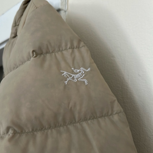 Arc’teryx Long Coat - Picture 2 of 7